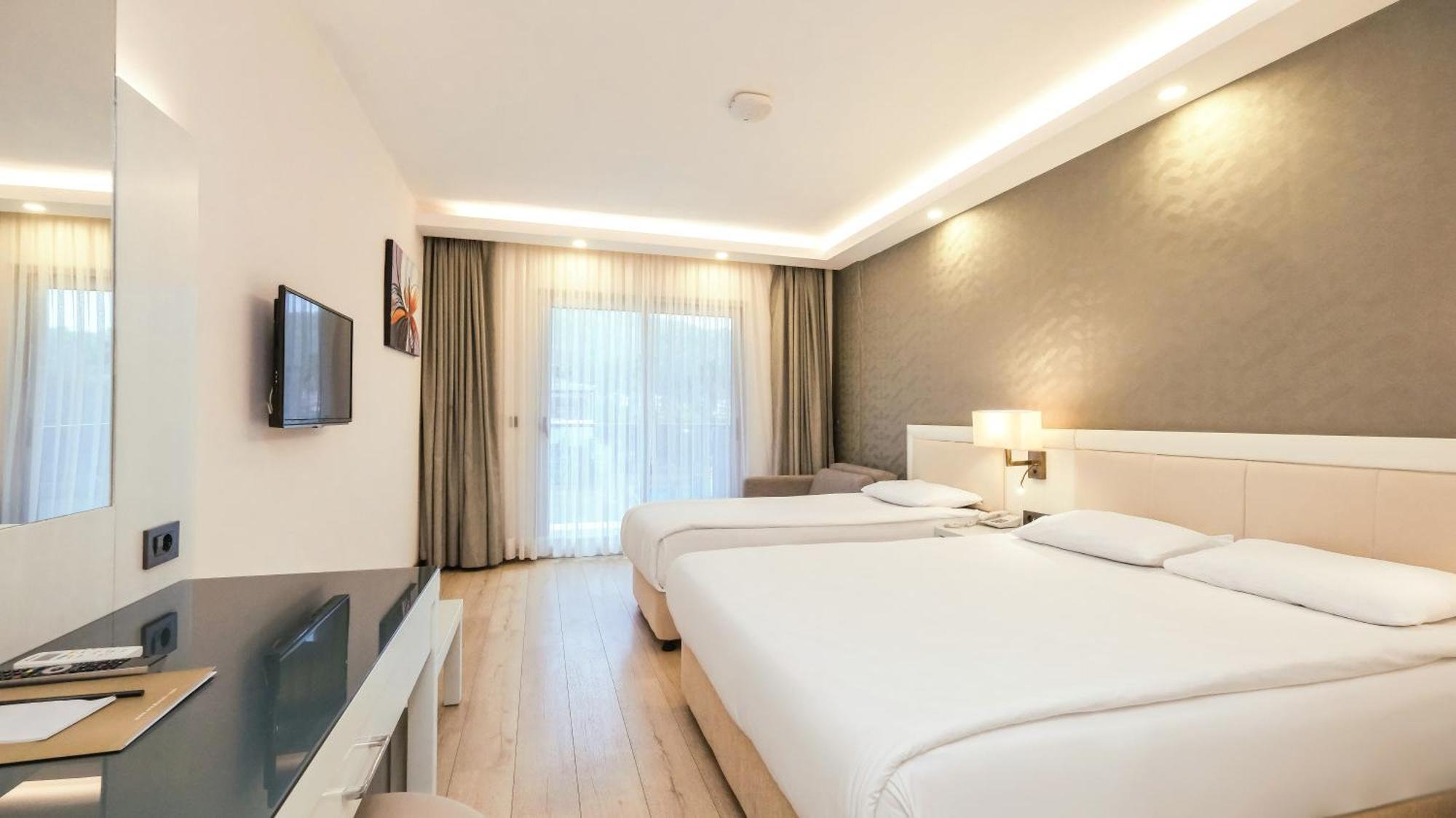 Superior Triple Room
