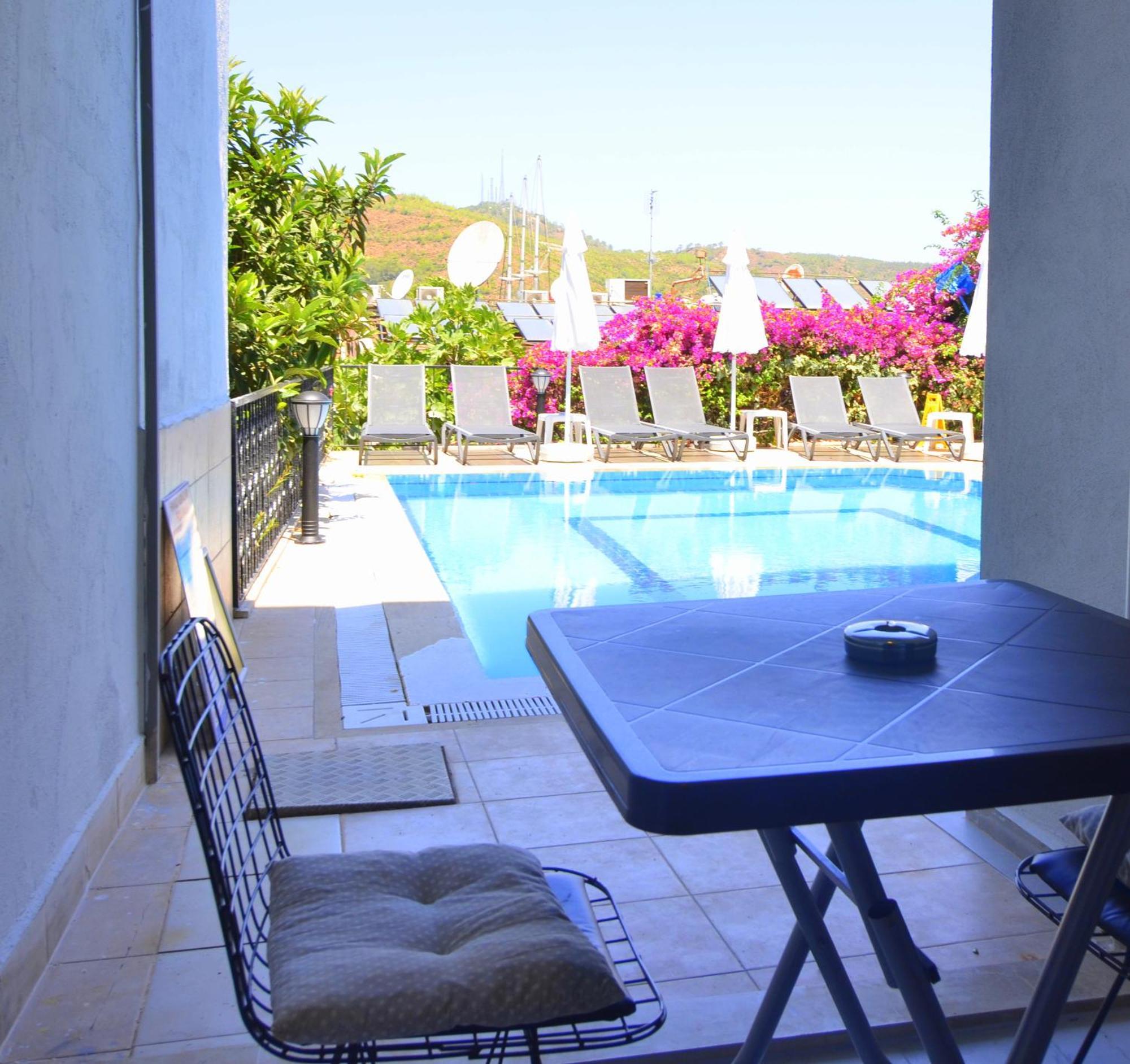 Queen Room with Pool View