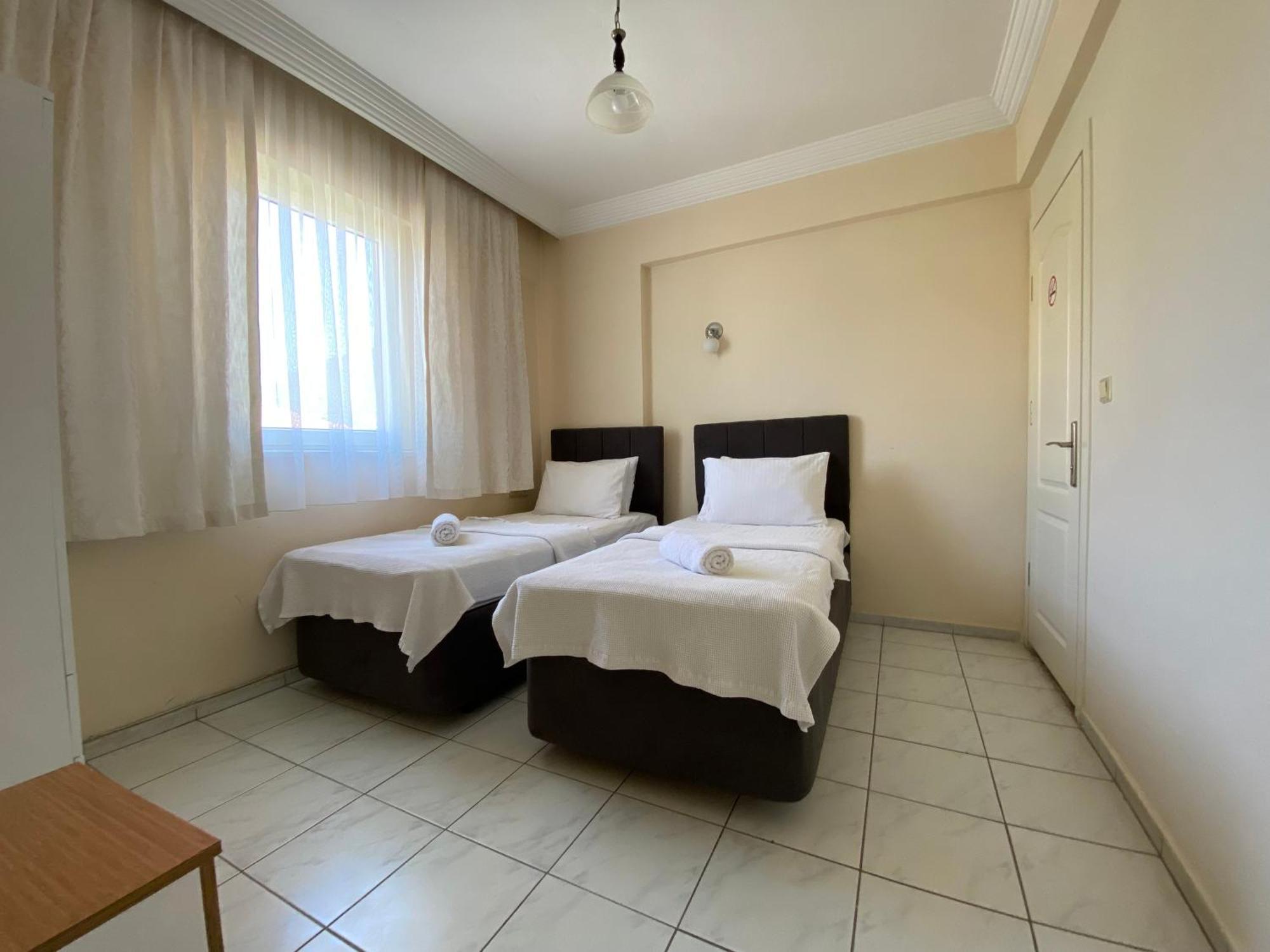 Economy Double or Twin Room,1657152454:JPEG