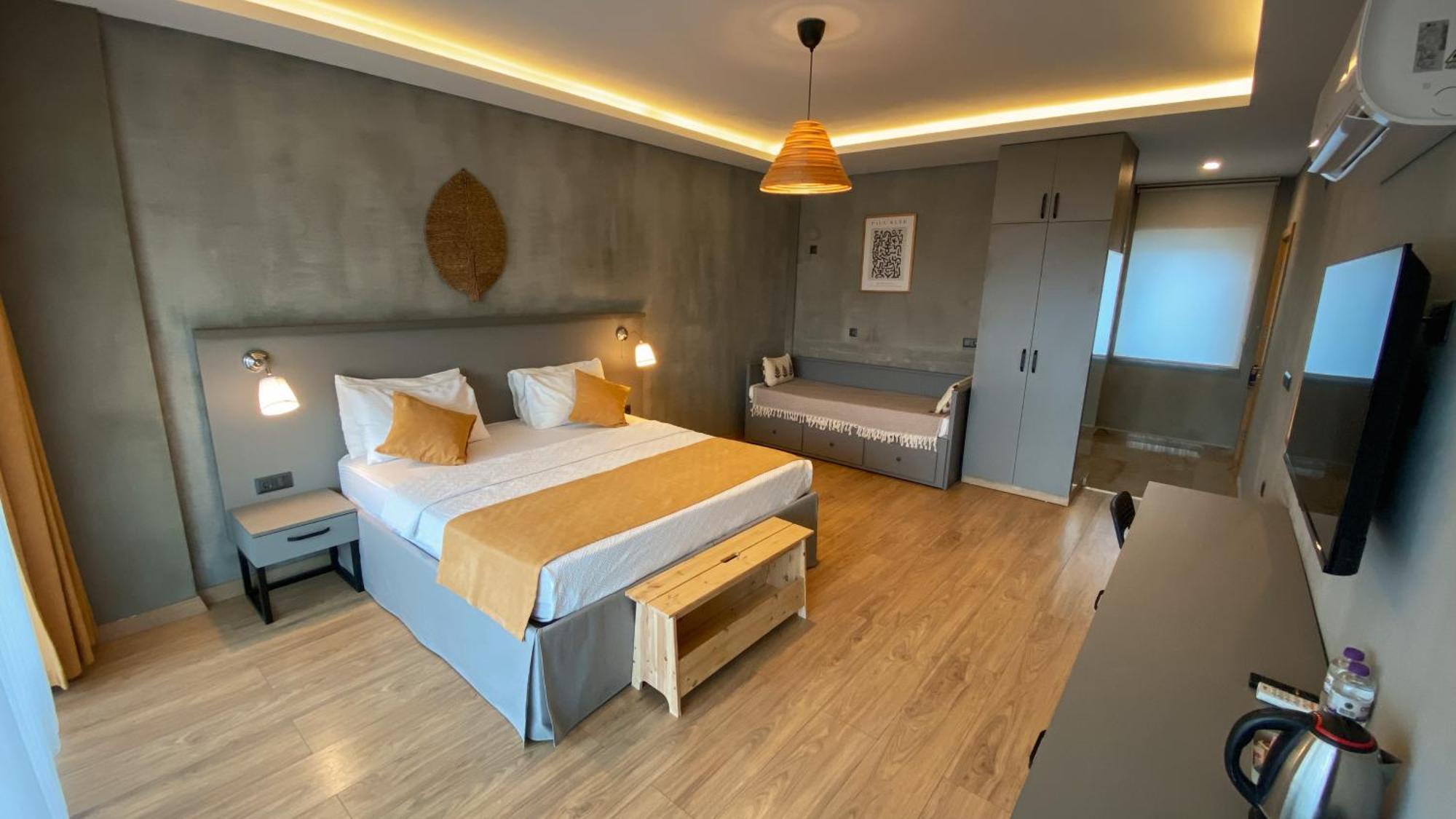 Large Double Room