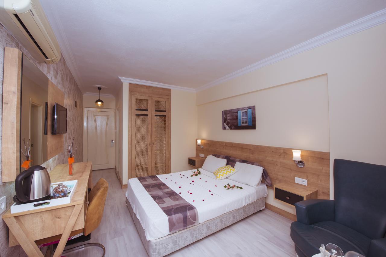 Deluxe Tweepersoonskamer met 1 of 2 Bedden en Uitzicht op Zee