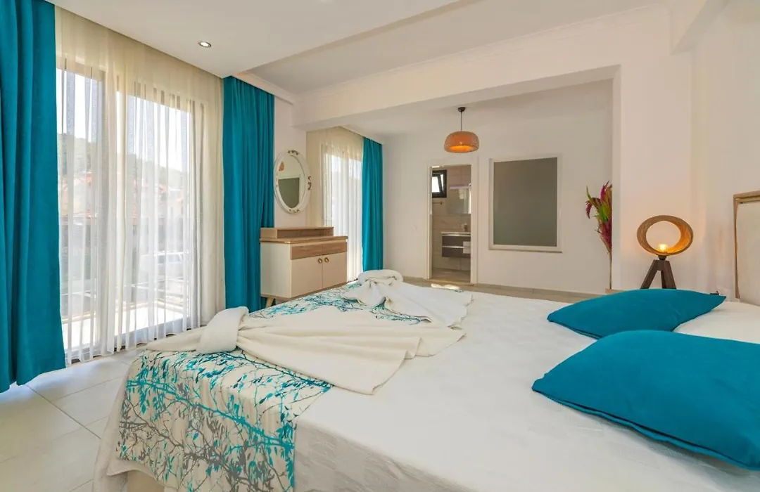 Hisar 2 - 4 Bedroom Holiday Villa In Hisaroenue-1
