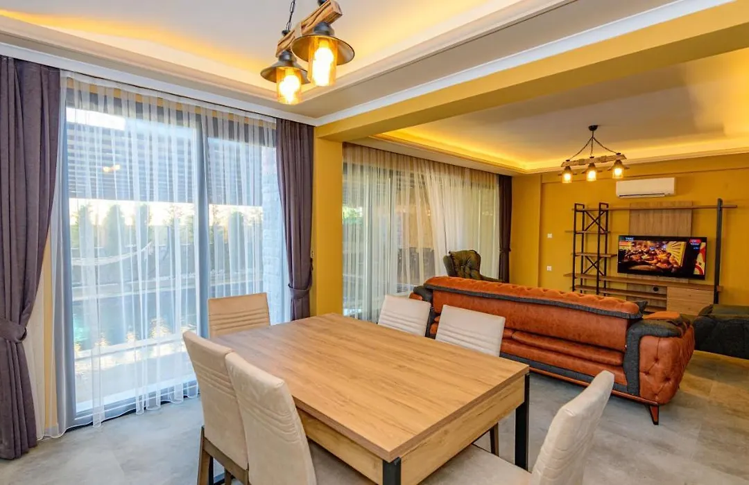 Soeguet 2 - 4 Bedroom With Jacuzzi In Fethiye-1