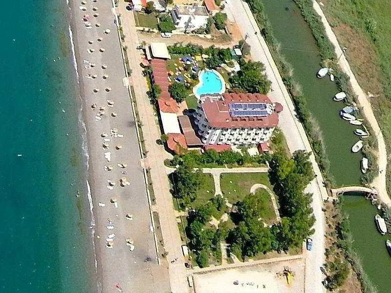 Mutlu Beach-1