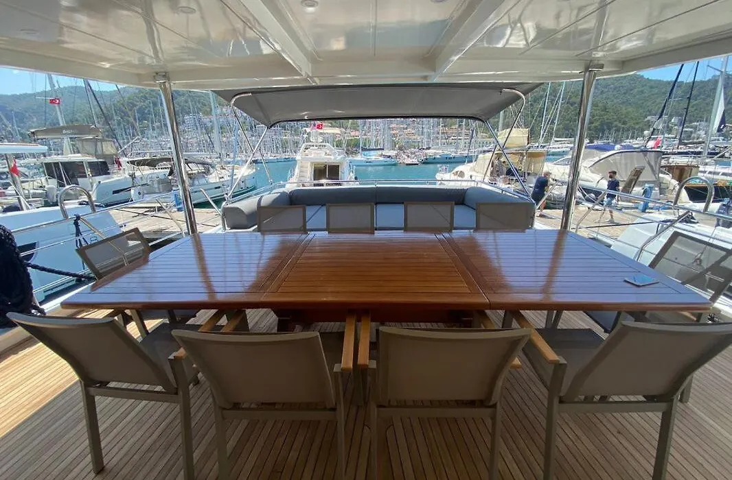 Yacht Room Hotel-1