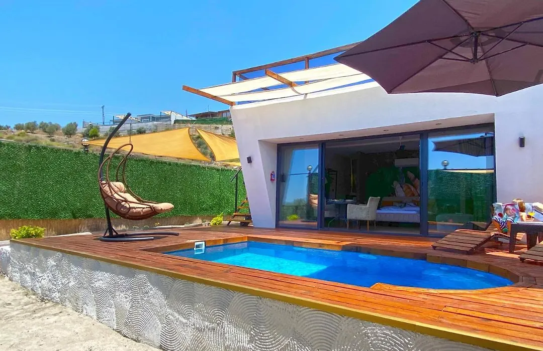Jakuzili Havuzlu Tropical Balayi Temali Lux Villa-1