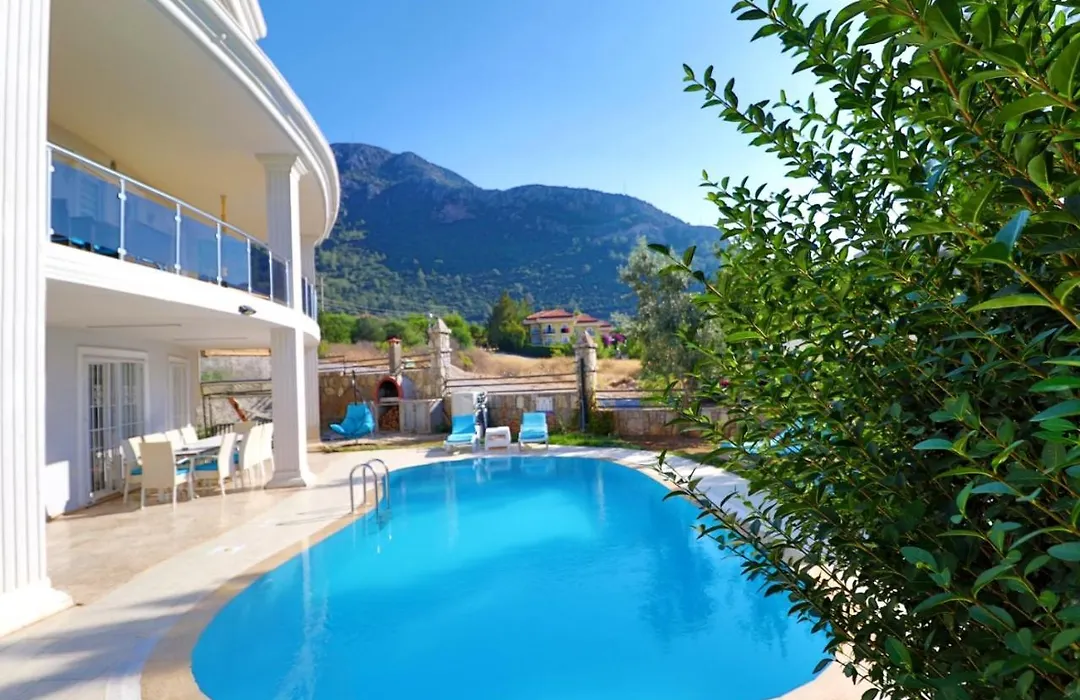 Villa Oludeniz With Heated Pool-1