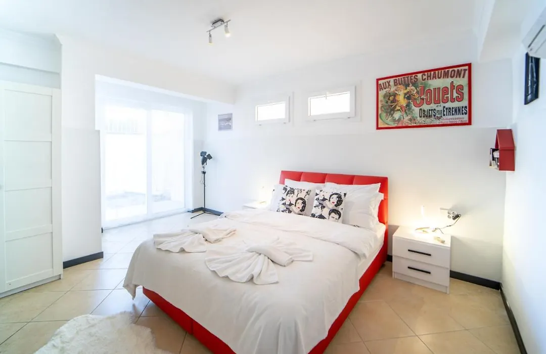 Stylish Flat With A Pool In Oludeniz Hisaronu-1