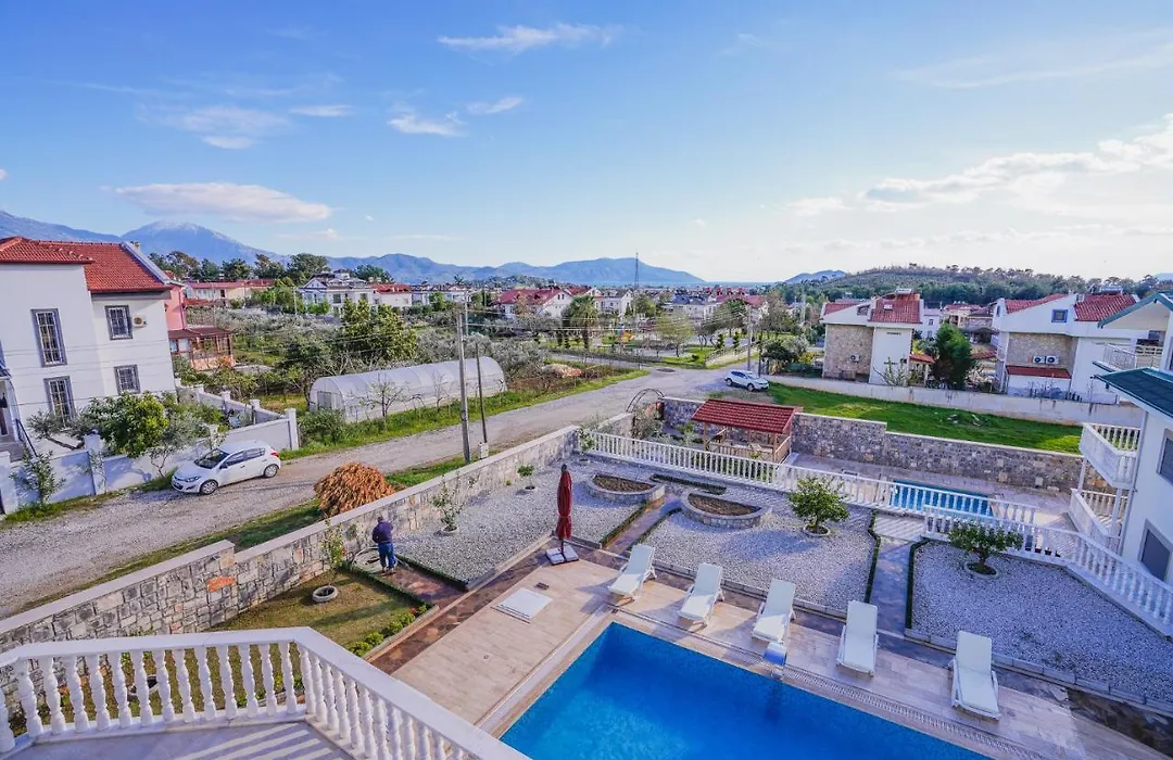 Fethiye'De 5 Yatak Odali Lueks Villa-1