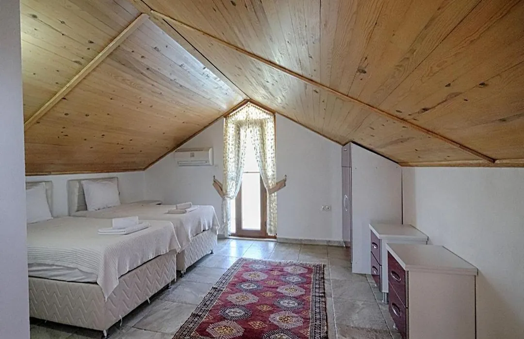 Villa With Jacuzzi And Children'S Play Area For 10 People In Mugla, Fethiye - Awz170-1