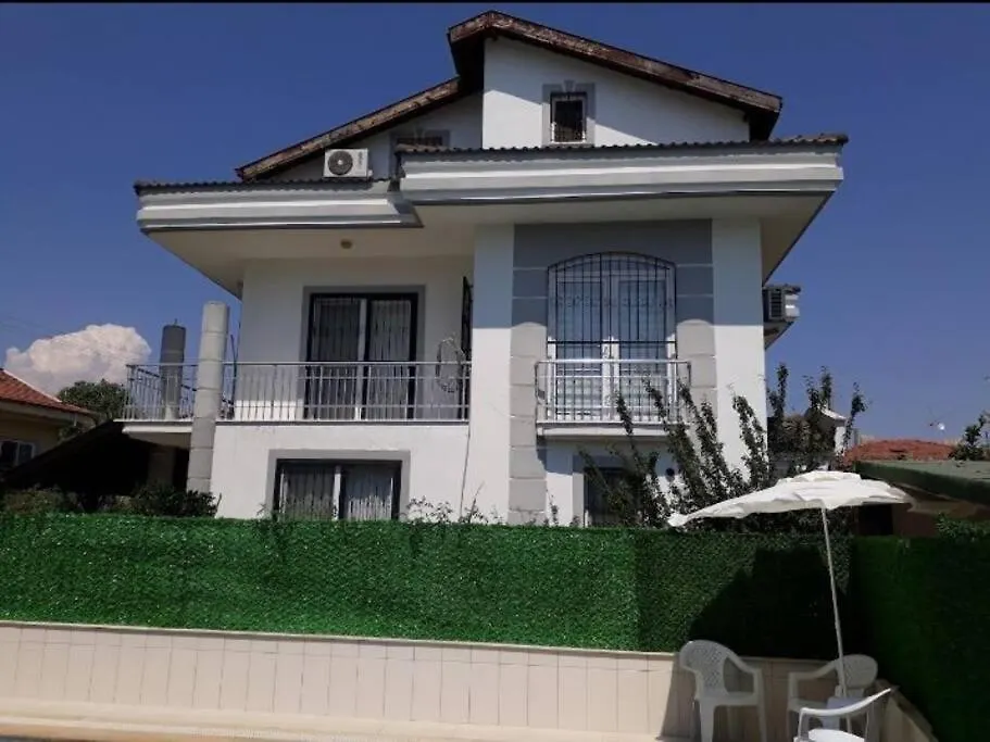 Villa Ces-1