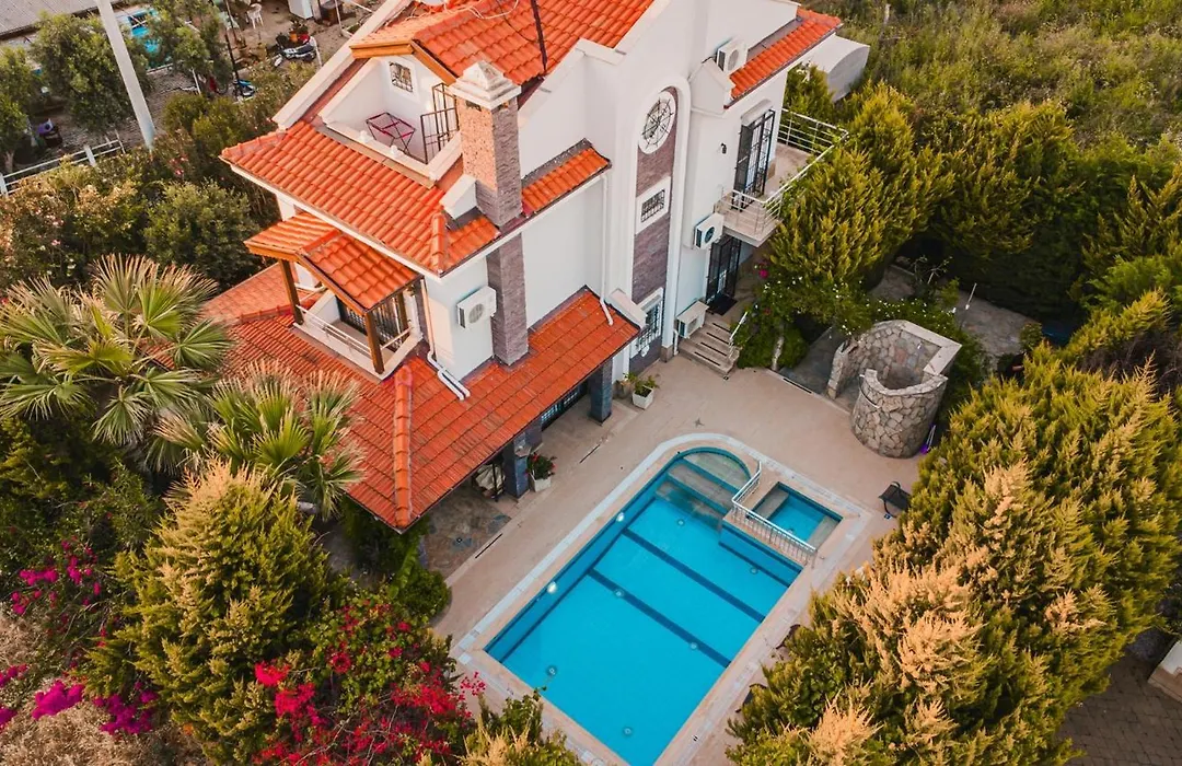 Villa Defne, Walking Distance To Beach, 4 Bedroom, Fully Private Pool Area-1