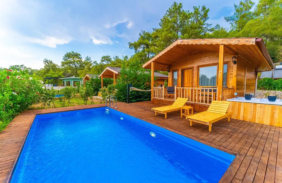 Blue Green Life Bungalow-1
