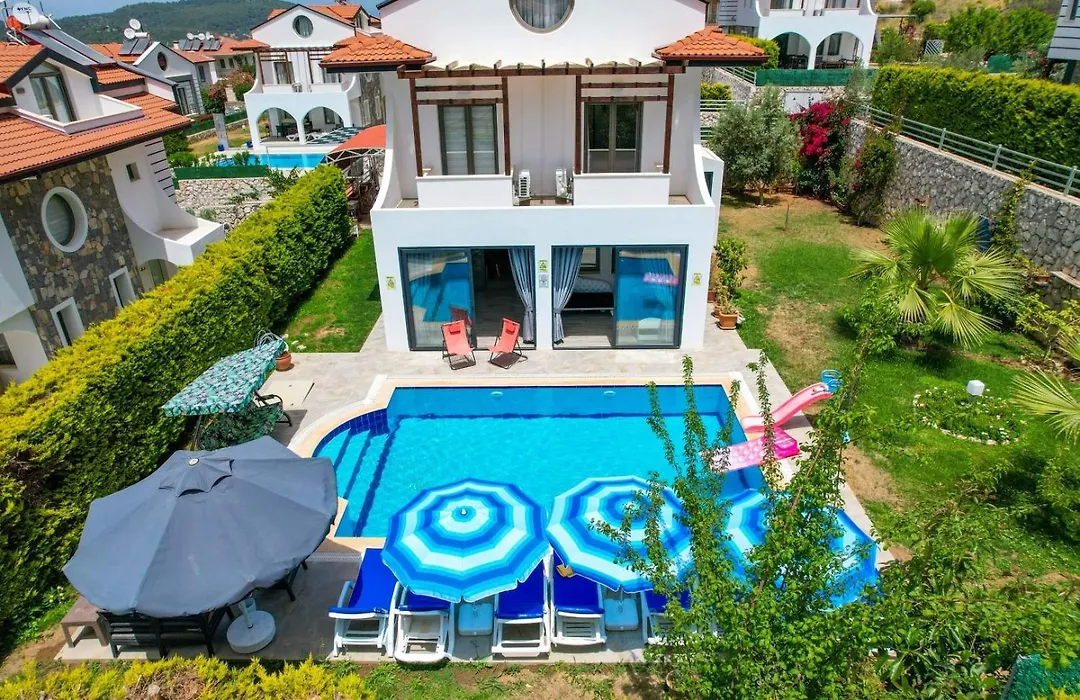 Lorenzo- 4 Bedroom Holiday Villa In Hisaronu-1