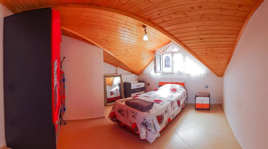 Luxury Apartment With Seaview-1