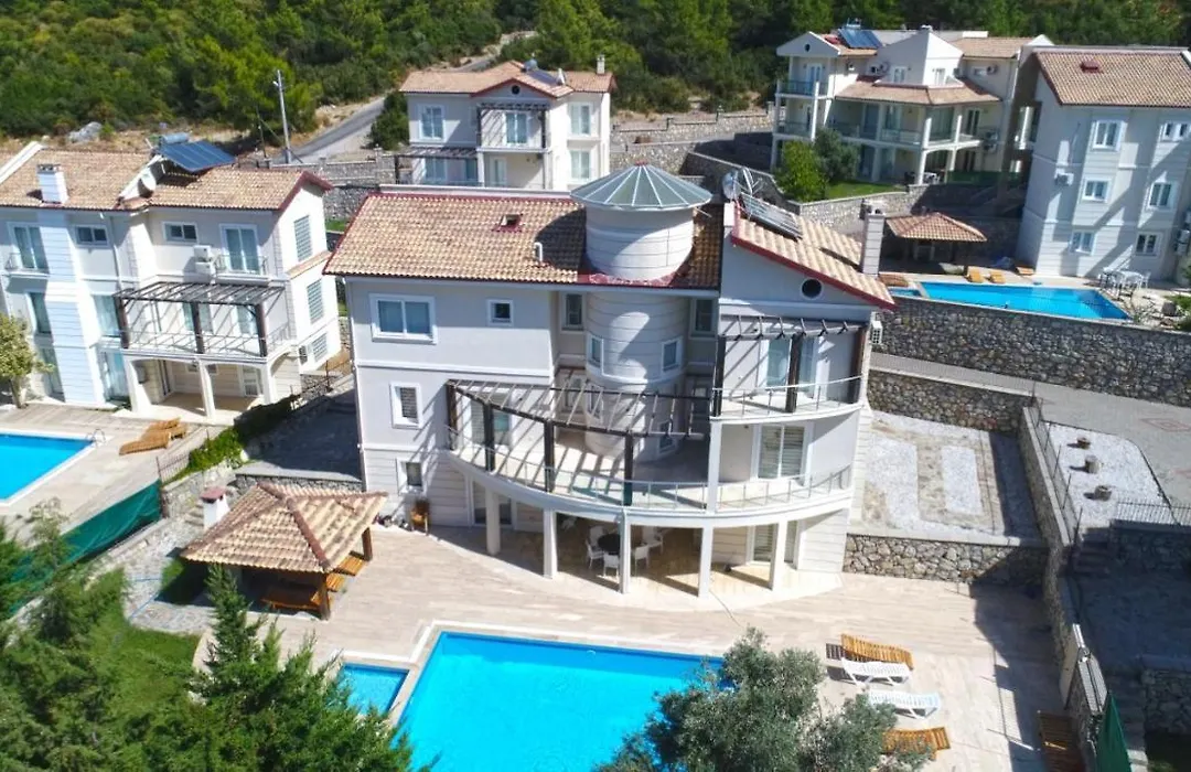 Villa Karmele-1