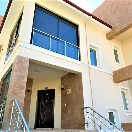 Villa Lillyrose-2
