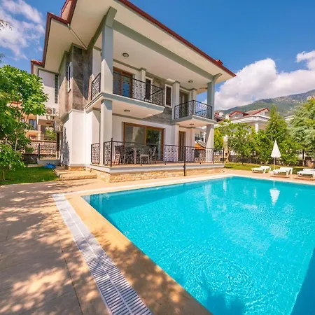 Beyaz Villa-3