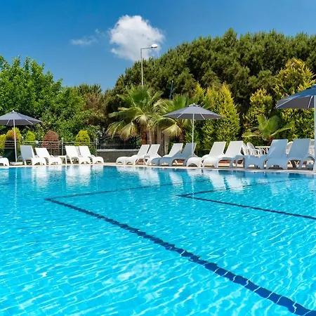 Qualia Hotel-2