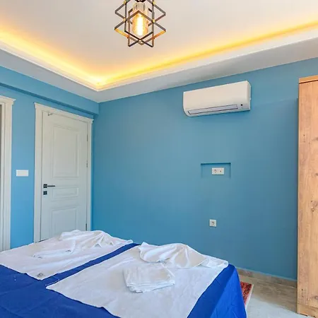 Soeguet 2 - 4 Bedroom With Jacuzzi In Fethiye-3