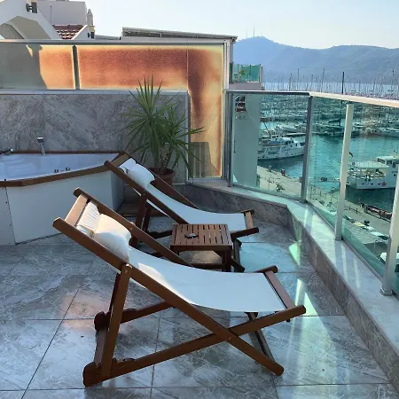 Exclusive Terrace Suite At Marina-3