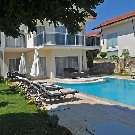 Valley Villa 9-3