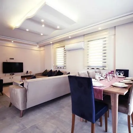 “Villa Desen”Oeluedenizde Muestakil 4+1 Havuzlu Villa-3