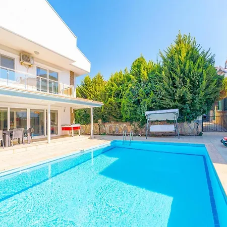 Villa Pine 8, In Hisaroenue, Turkey-3