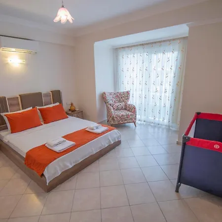 Villa Lina-2