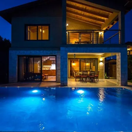 Gorgeous Villa With Private Pool And Jacuzzi In Fethiye-2