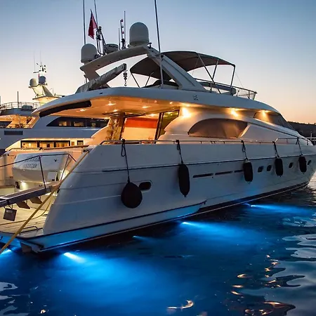 Ferretti Motor Yacht Hurrem-3