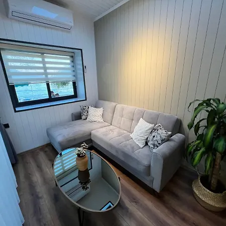 Calis Tiny House-2