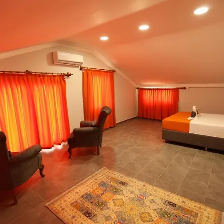 Villa Erya 1-3
