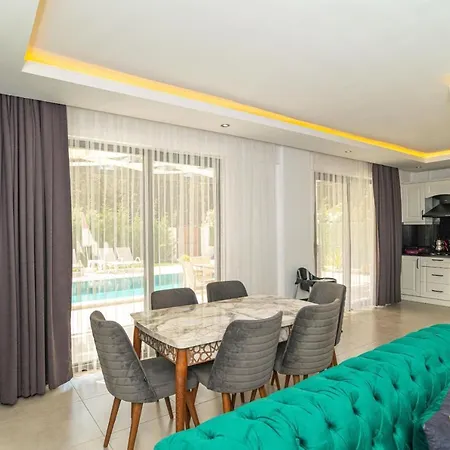 Hisaroenue'De 4 Yatak Odali Villa-Villa Bahama-2