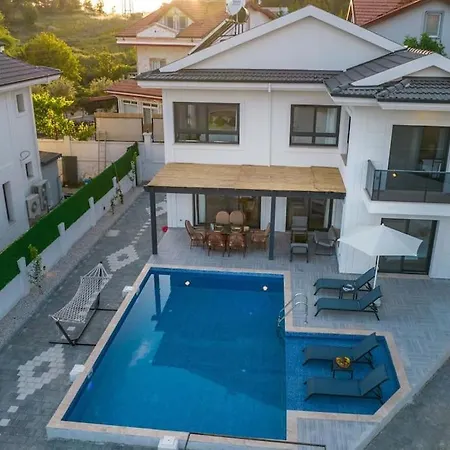 Villa Pera-2
