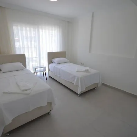 Goecek'Te Muestakil Havuzlu Villa-2