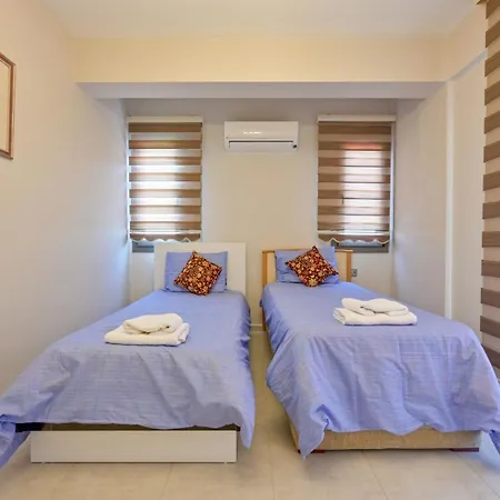 Lorenzo- 4 Bedroom Holiday Villa In Hisaronu-3