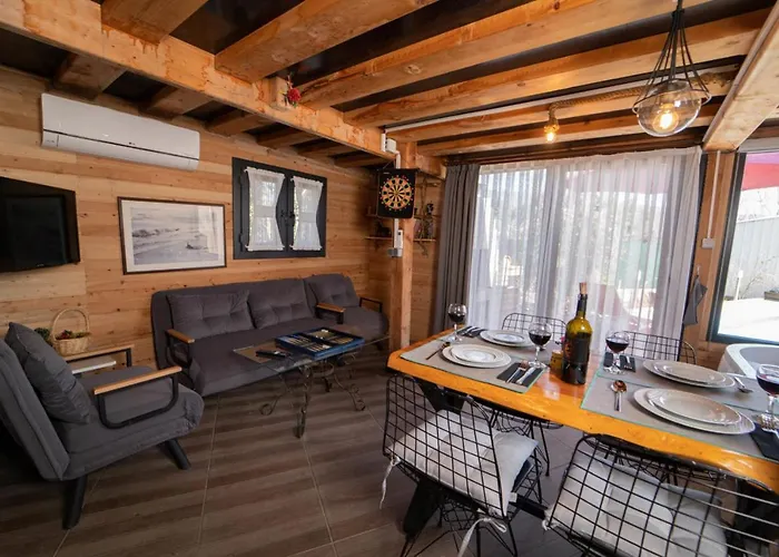 Haustierfreundliches Villa Luxurious Bungalow With Private Pool And Jacuzzi In Fethiye, Mugla