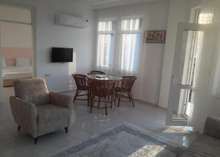 Pembe Koesk Apart Otel Fethiye